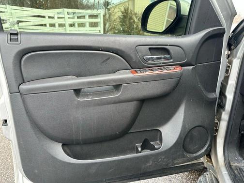 2011 Chevrolet Avalanche 1500 LS