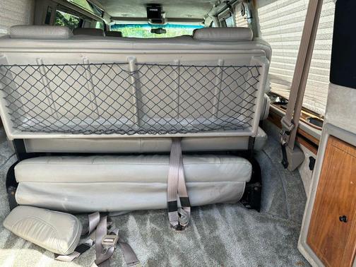 1999 Chevrolet Express 1500 Base