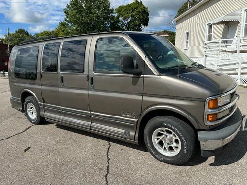 1999 Chevrolet Express 1500 Base
