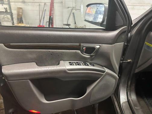 2010 Hyundai SANTA FE SE