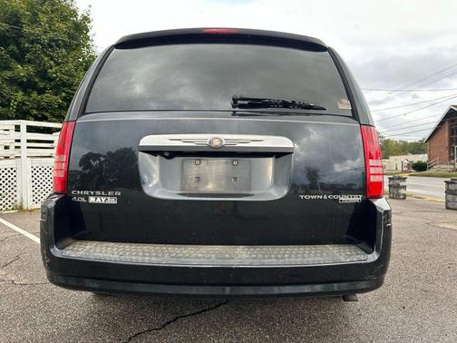 2010 Chrysler Town & Country Touring