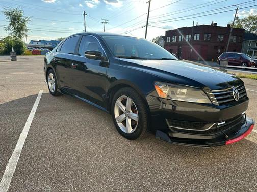 2015 Volkswagen Passat 1.8T Auto SE