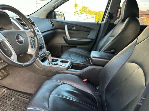 2011 GMC Acadia SLT-1