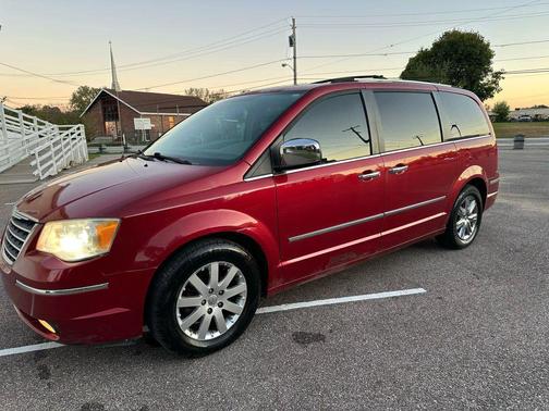 2008 Chrysler Town & Country Limited