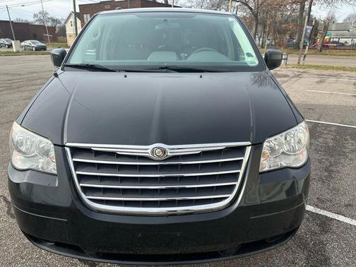 2010 Chrysler Town & Country Touring
