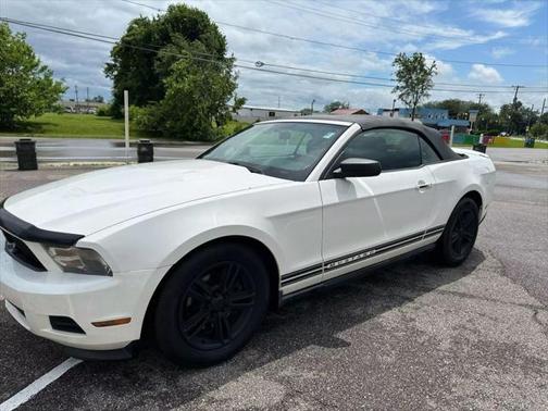 2012 Ford Mustang V6