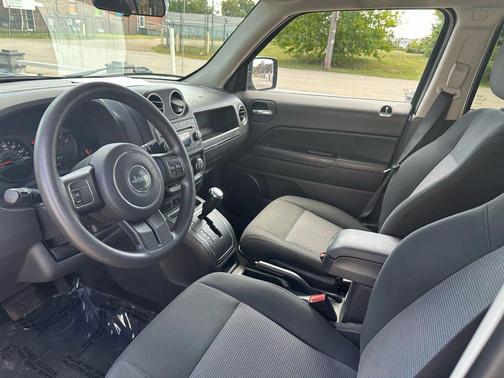 2013 Jeep Patriot Sport