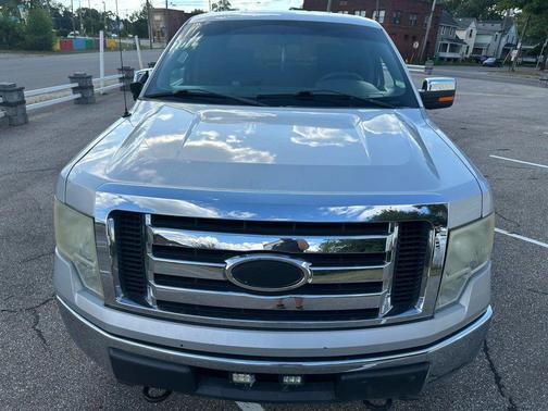 2009 Ford F-150 XLT SuperCrew