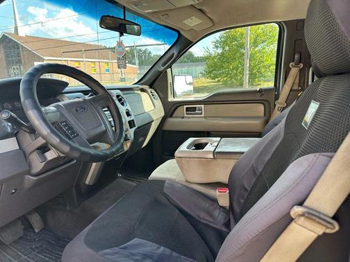 2009 Ford F-150 XLT SuperCrew