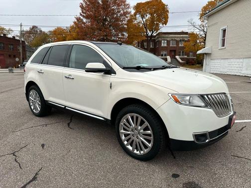 2012 Lincoln MKX Base