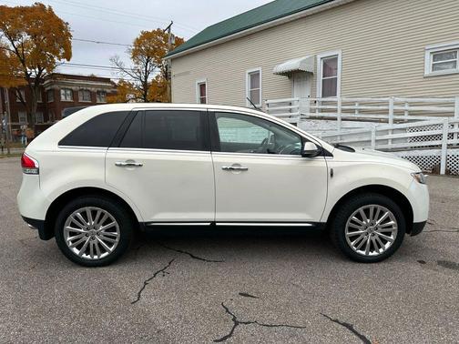 2012 Lincoln MKX Base