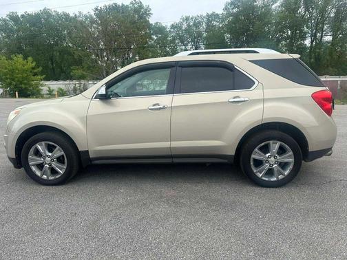 Gold 2010 Chevrolet Equinox LTZ