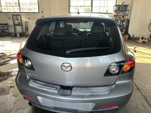 2005 Mazda Mazda3 s
