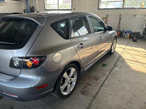 2005 Mazda Mazda3 s