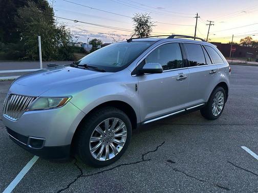 2011 Lincoln MKX Base