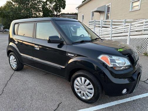 2010 Kia Soul +