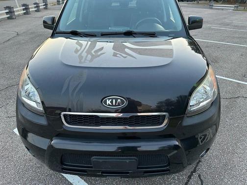 2010 Kia Soul +