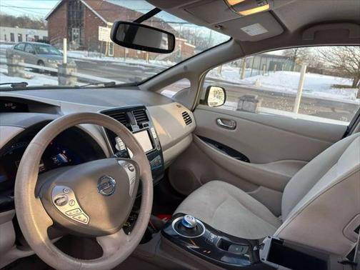 2012 Nissan Leaf SL