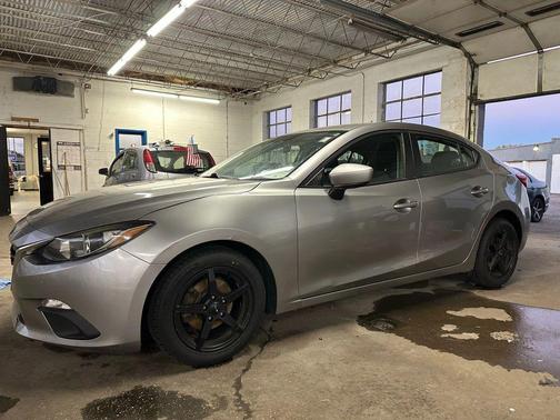 2015 Mazda Mazda3 i Sport