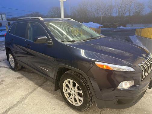 2015 Jeep Cherokee Sport