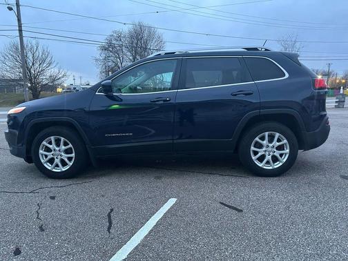 2015 Jeep Cherokee Sport