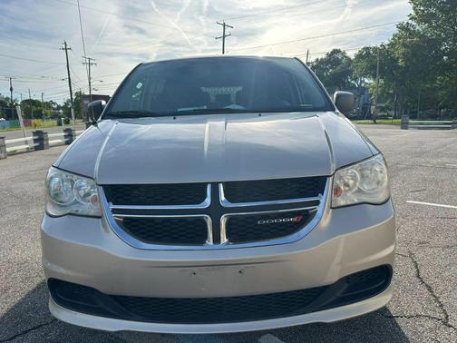Silver 2012 Dodge Grand Caravan SE/AVP