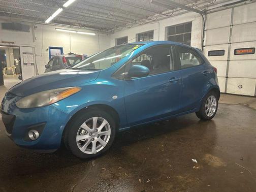 2011 Mazda Mazda2 Touring