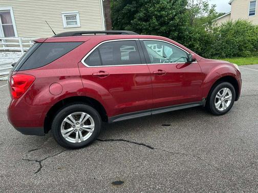 Red 2011 Chevrolet Equinox 2LT
