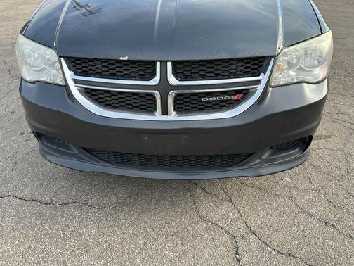 Gray 2014 Dodge Grand Caravan AVP/SE