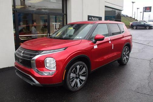 2025 Mitsubishi Outlander SE
