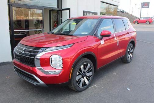 2025 Mitsubishi Outlander SE