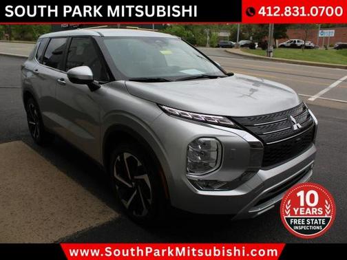 Silver 2024 Mitsubishi Outlander SE