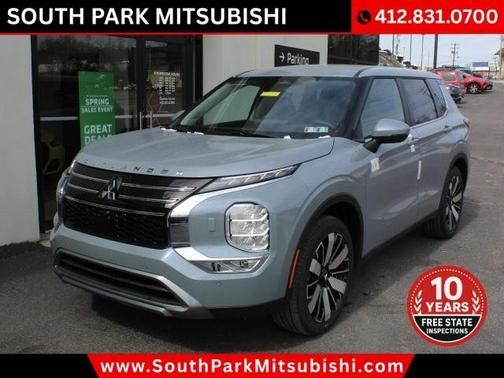 Gray 2026 Mitsubishi Outlander SE