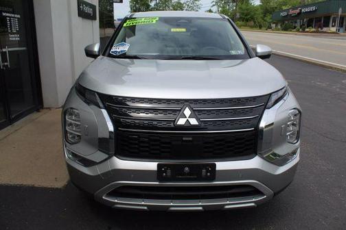 2023 Mitsubishi Outlander PHEV SE