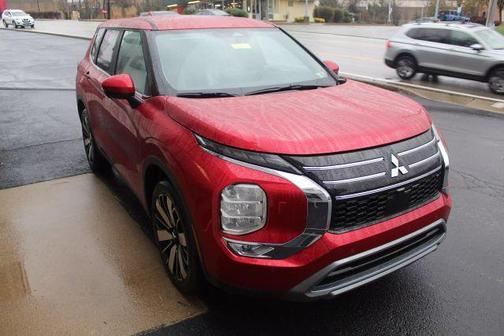 2025 Mitsubishi Outlander SE
