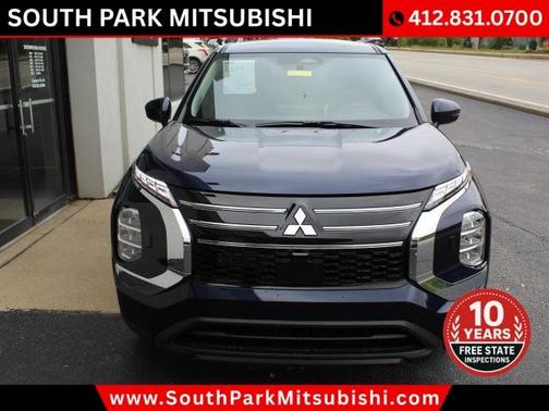 Blue 2026 Mitsubishi Outlander ES
