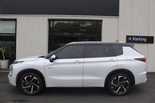 2023 Mitsubishi Outlander PHEV SEL