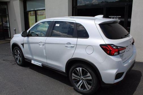 2025 Mitsubishi Outlander Sport SE