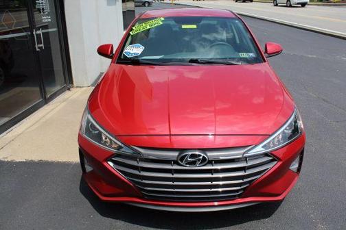 2019 Hyundai ELANTRA SE