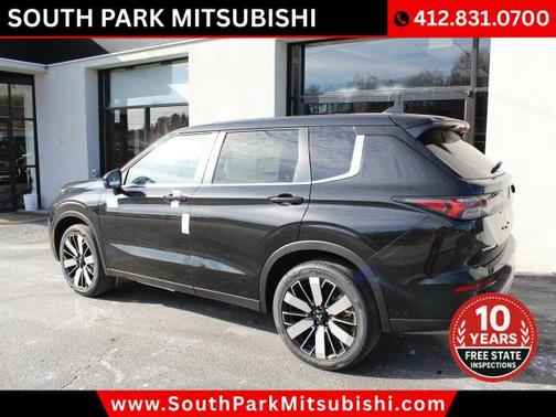 2026 Mitsubishi Outlander SE