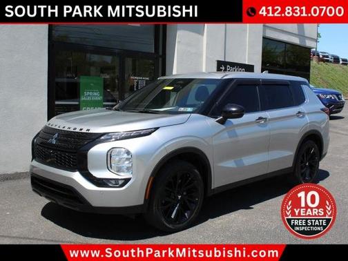 Silver 2022 Mitsubishi Outlander Black Edition