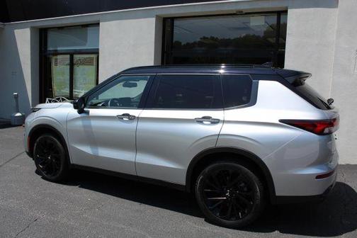 2024 Mitsubishi Outlander SEL