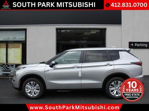 2025 Mitsubishi Outlander ES