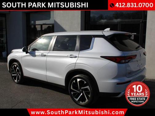 2023 Mitsubishi Outlander SE
