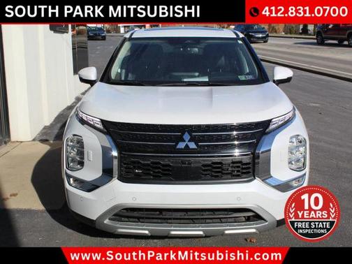 2023 Mitsubishi Outlander SE