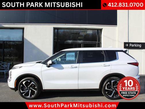 2023 Mitsubishi Outlander SE