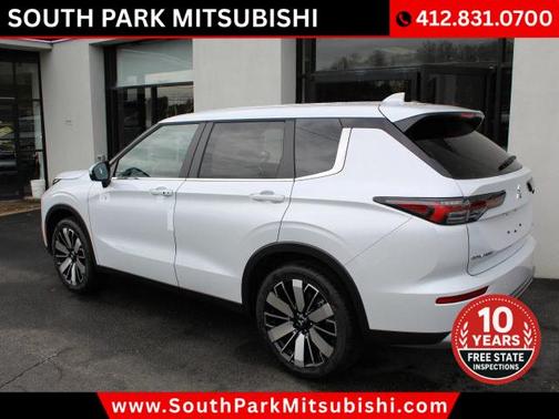 2026 Mitsubishi Outlander SE