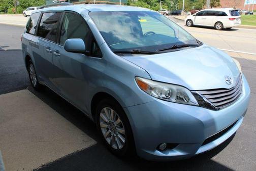2015 Toyota Sienna XLE