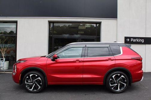 2023 Mitsubishi Outlander SEL