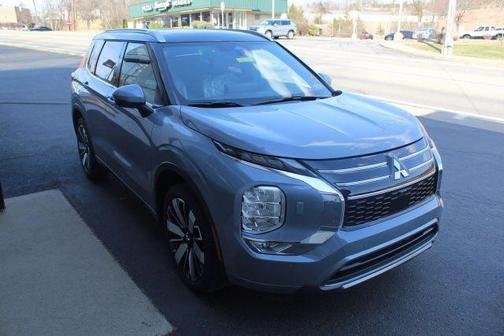2025 Mitsubishi Outlander SEL